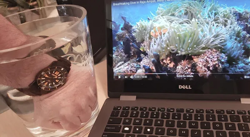 Desk-diver.jpg