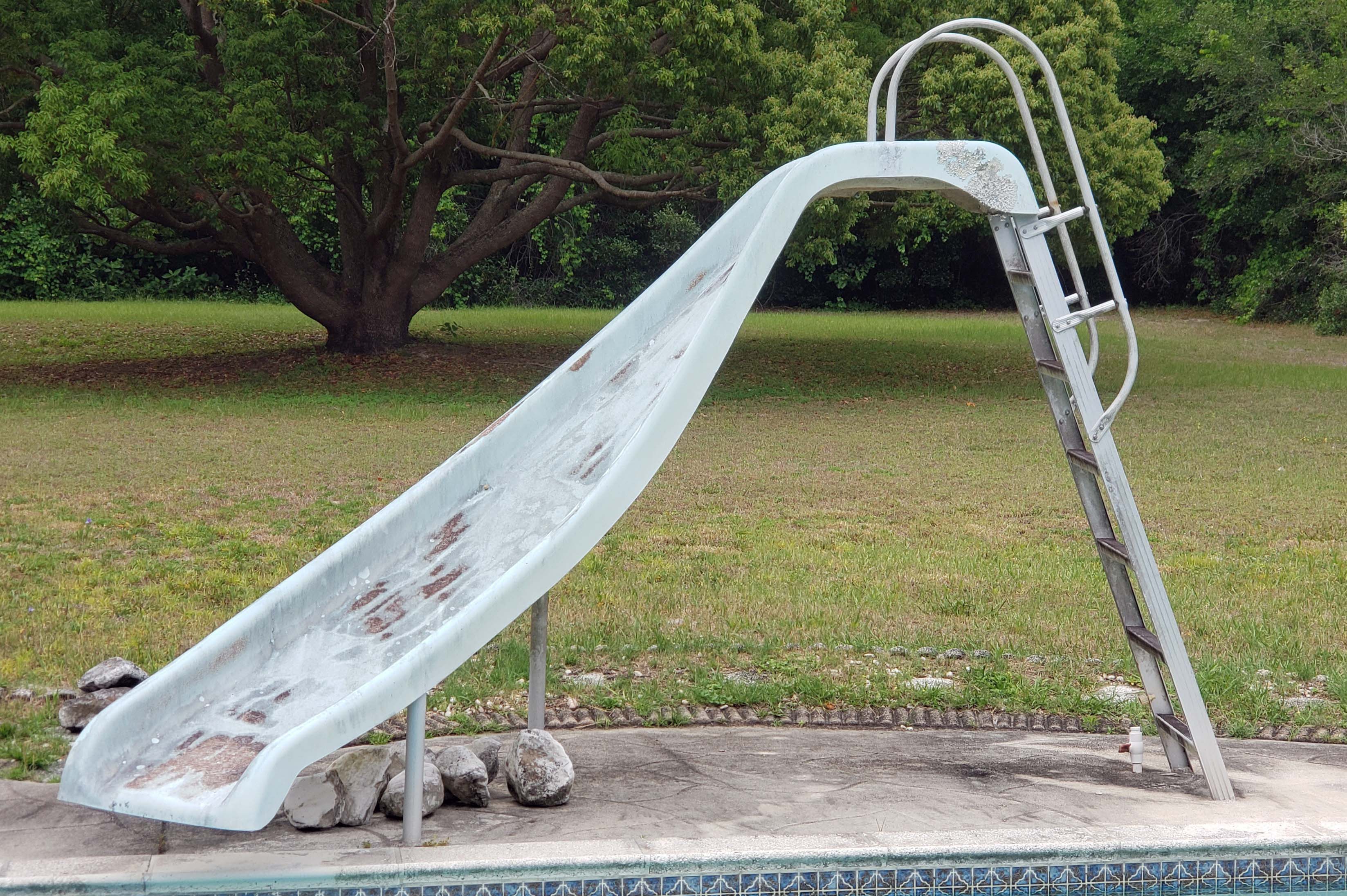 poolslide.jpg
