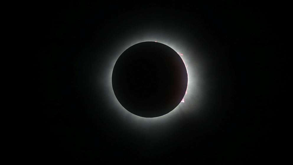eclipse19-rt-ml-240408_1712601397870_hpMain_16x9_992.jpg