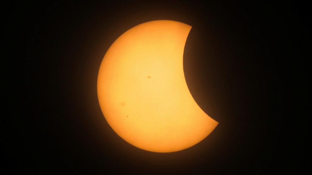 eclipse8-rt-ml-240408_1712596844474_hpMain_16x9_992.jpg